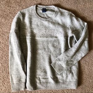 GAP gray sweater